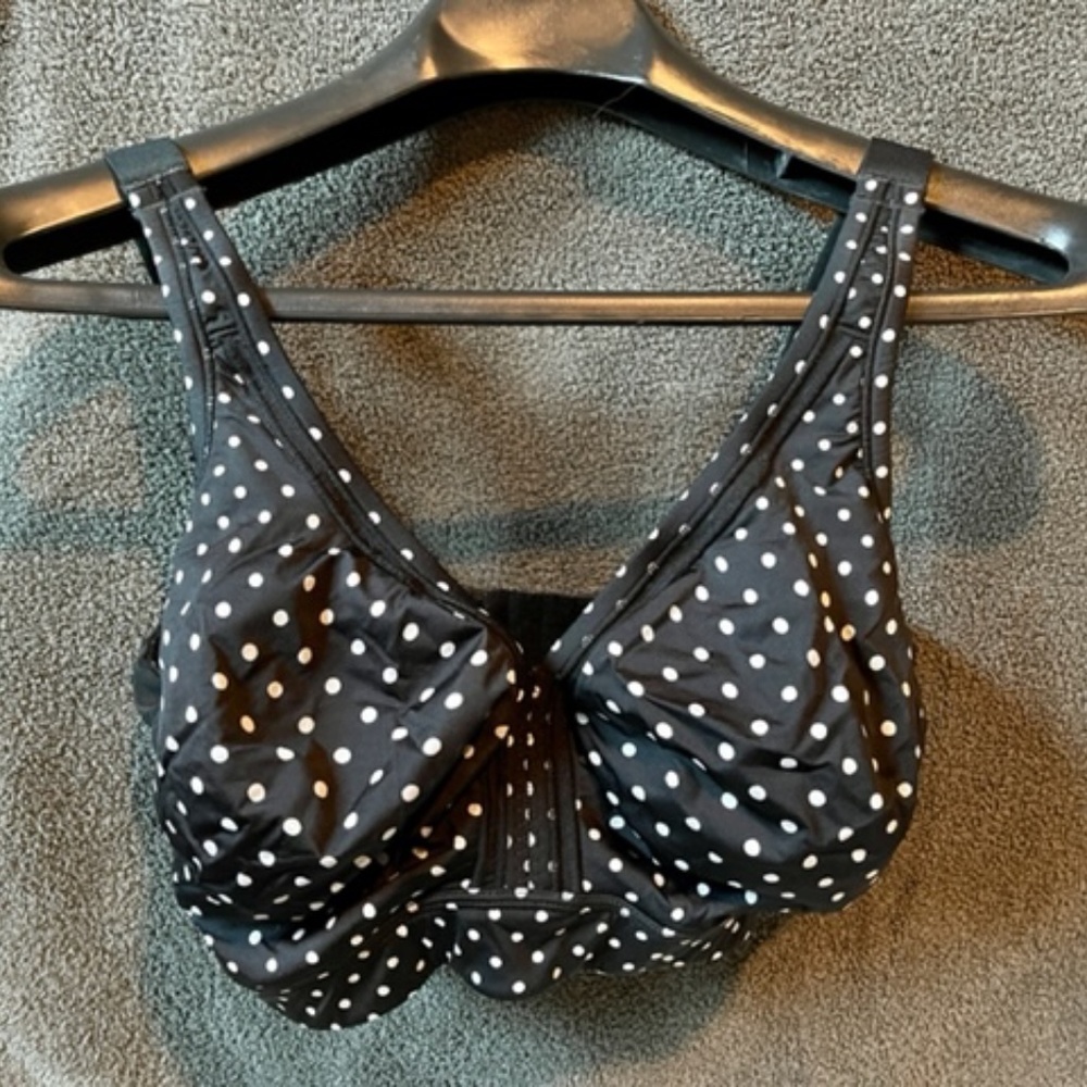 Lane Bryant / Casique Cooling No Wire Black & White Polka Dot Bra! 38ddd